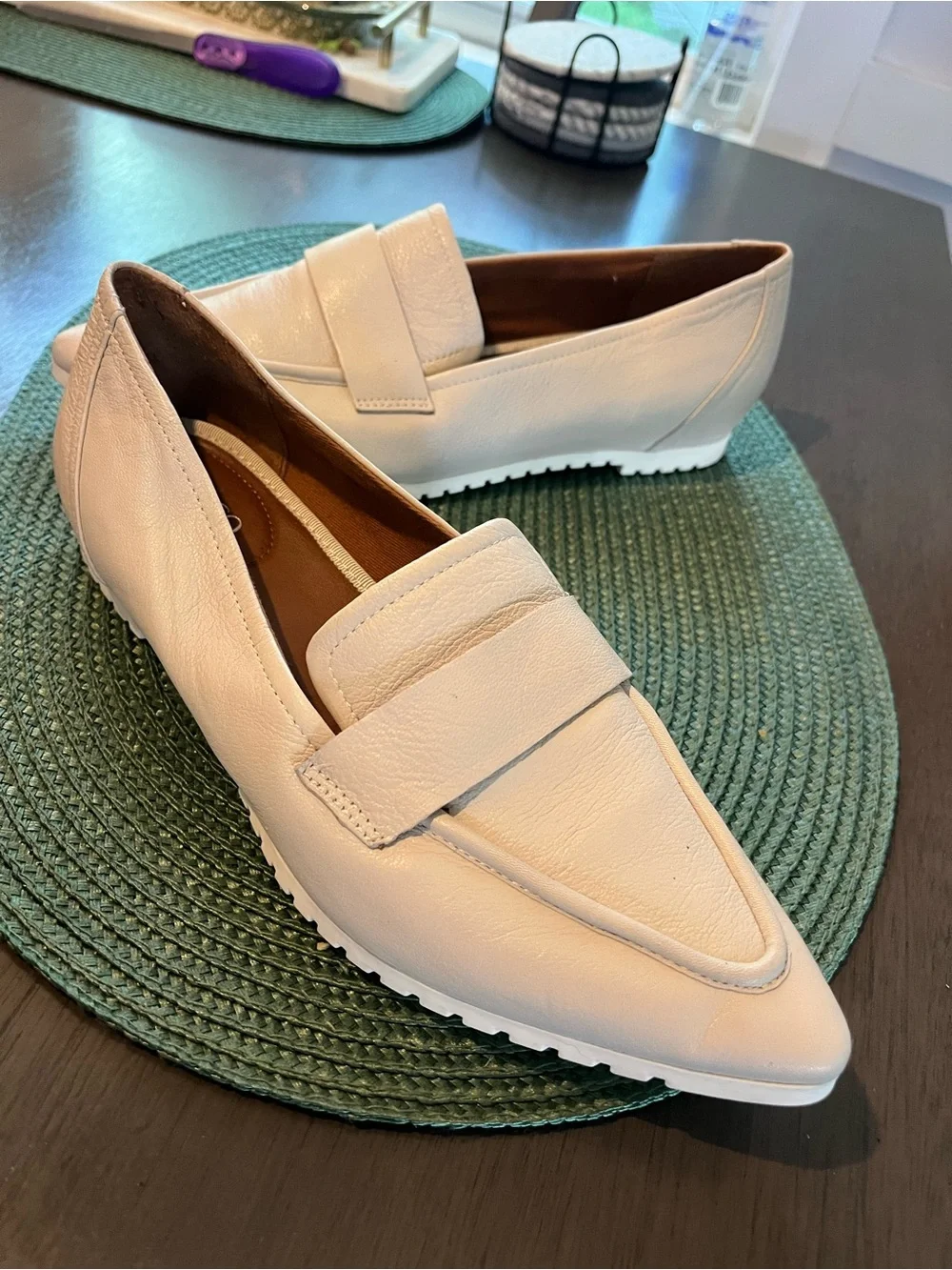 Franco Sarto Eastwood Cream Leather Loafers Sz 7.5 Womens
